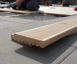 Home Deluxe Terrassendielen Sibirische Lärche 2m² -Outsunny Geschäft 2209419000 prod 004